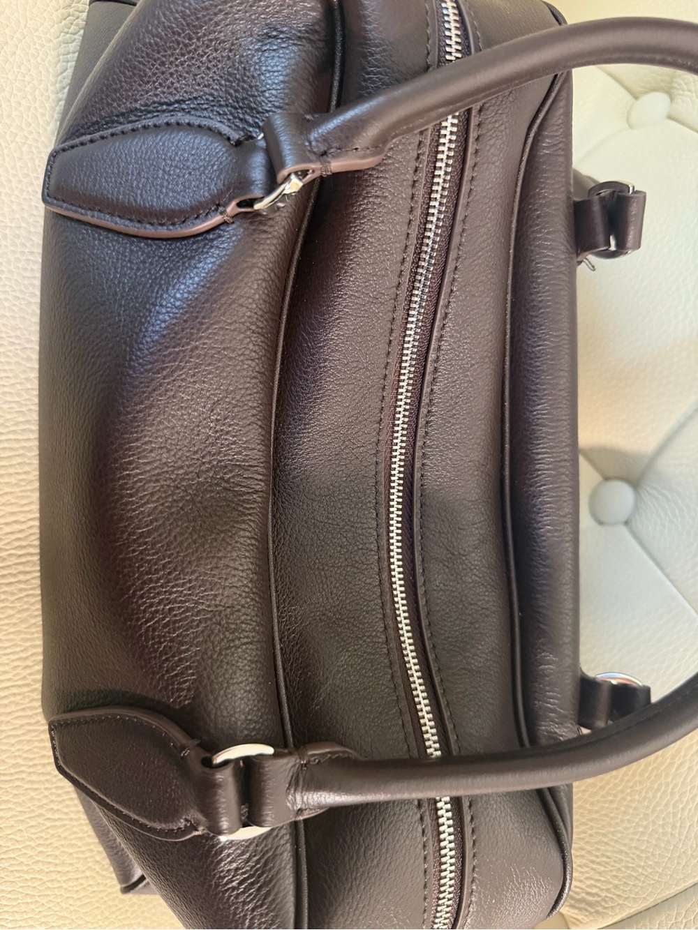 Genuine calfskin Leather handbag like new - Picture 14 of 15
